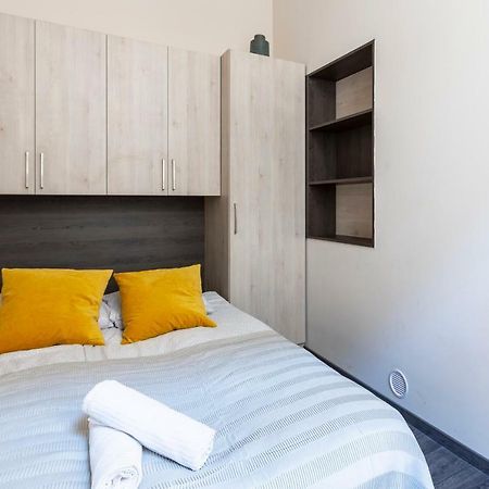 Deluxe Downtown Home 2 Bedrm, 2 Bathrm Budapest Exterior photo